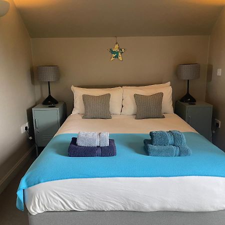 Carp's Rise Cottage Somerford Keynes Esterno foto
