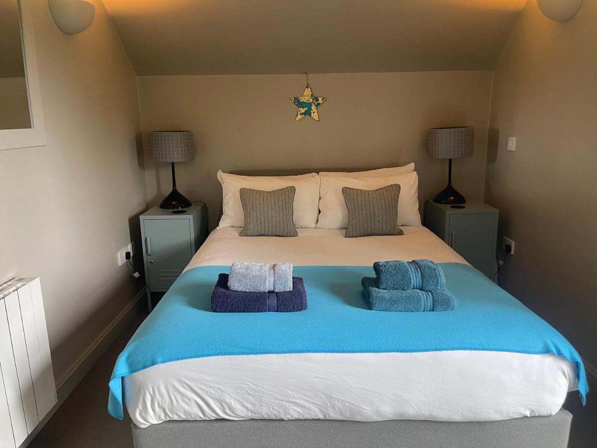 Carp's Rise Cottage Somerford Keynes Esterno foto