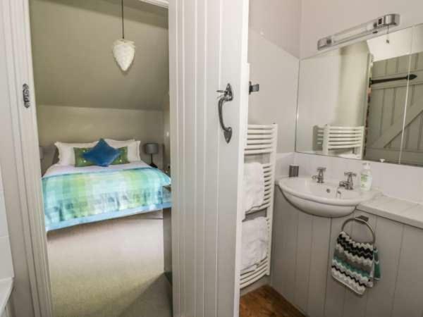 Carp's Rise Cottage Somerford Keynes Esterno foto